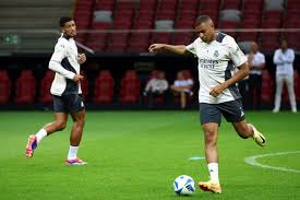 kaiyun.com：英格兰U名单：吉滕斯、恩瓦内里、里科-刘易斯、小贝林在列.